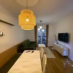 Cozy One Bedroom Lägenhet
